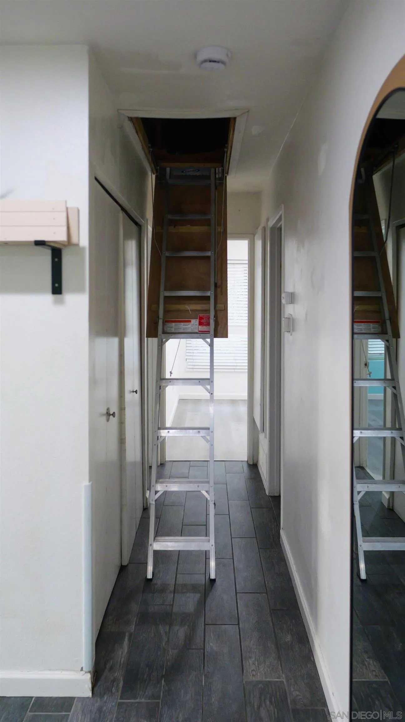 https://cdn.realtyfeed.com/cdn/127/260024373/bc9ea436cff87f11ab16b478e638ff45.webp