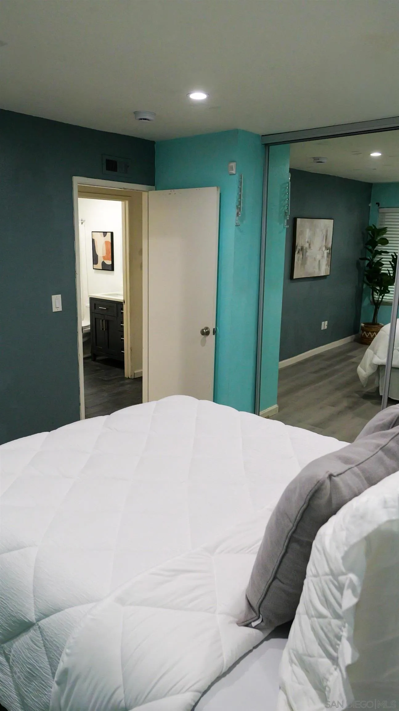 https://cdn.realtyfeed.com/cdn/127/260024373/bcc0e41f9062c5e8781483ff53460b6e.webp