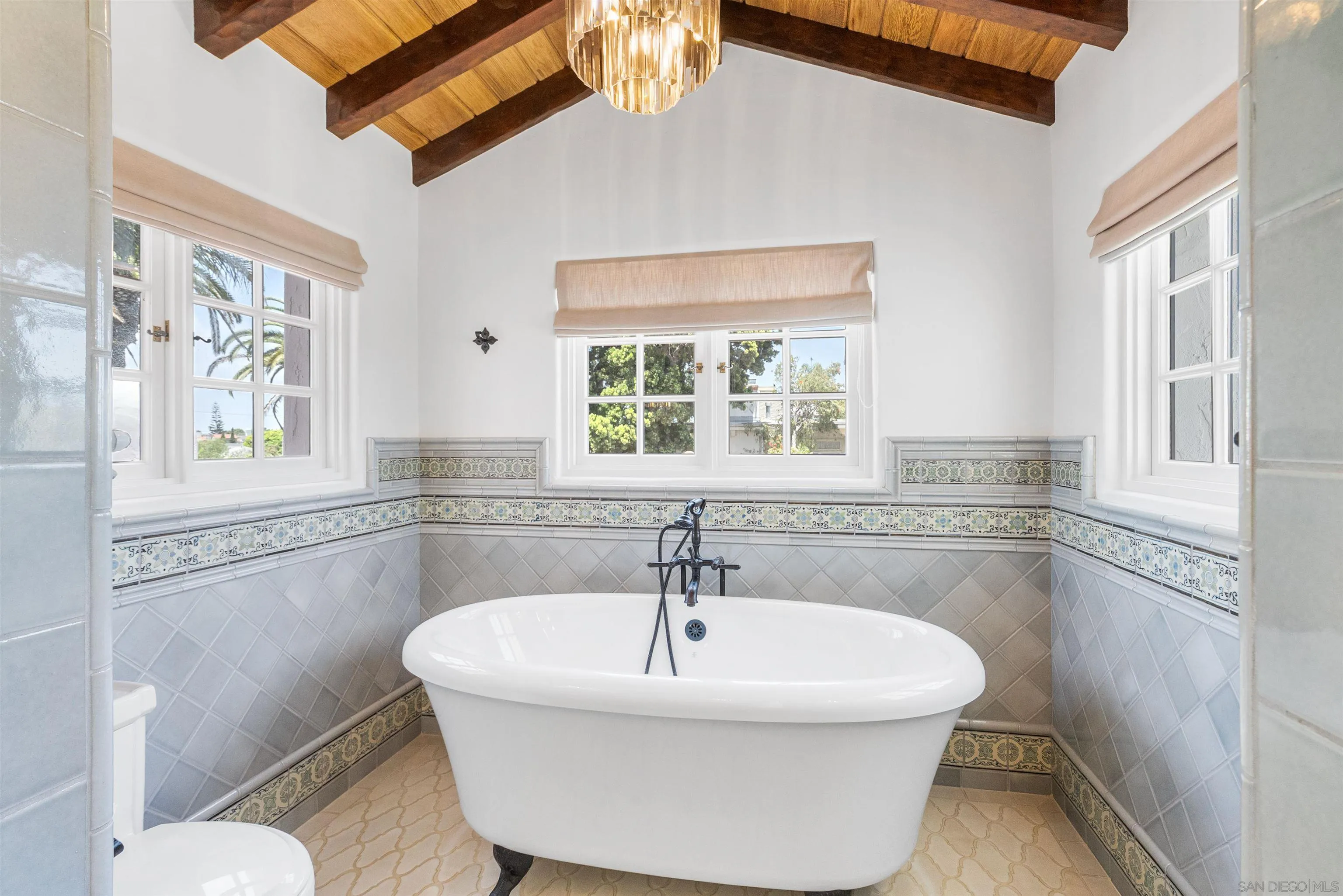 https://cdn.realtyfeed.com/cdn/127/260024374/0c28d592ad7ee29c61ca187610666d0b.webp