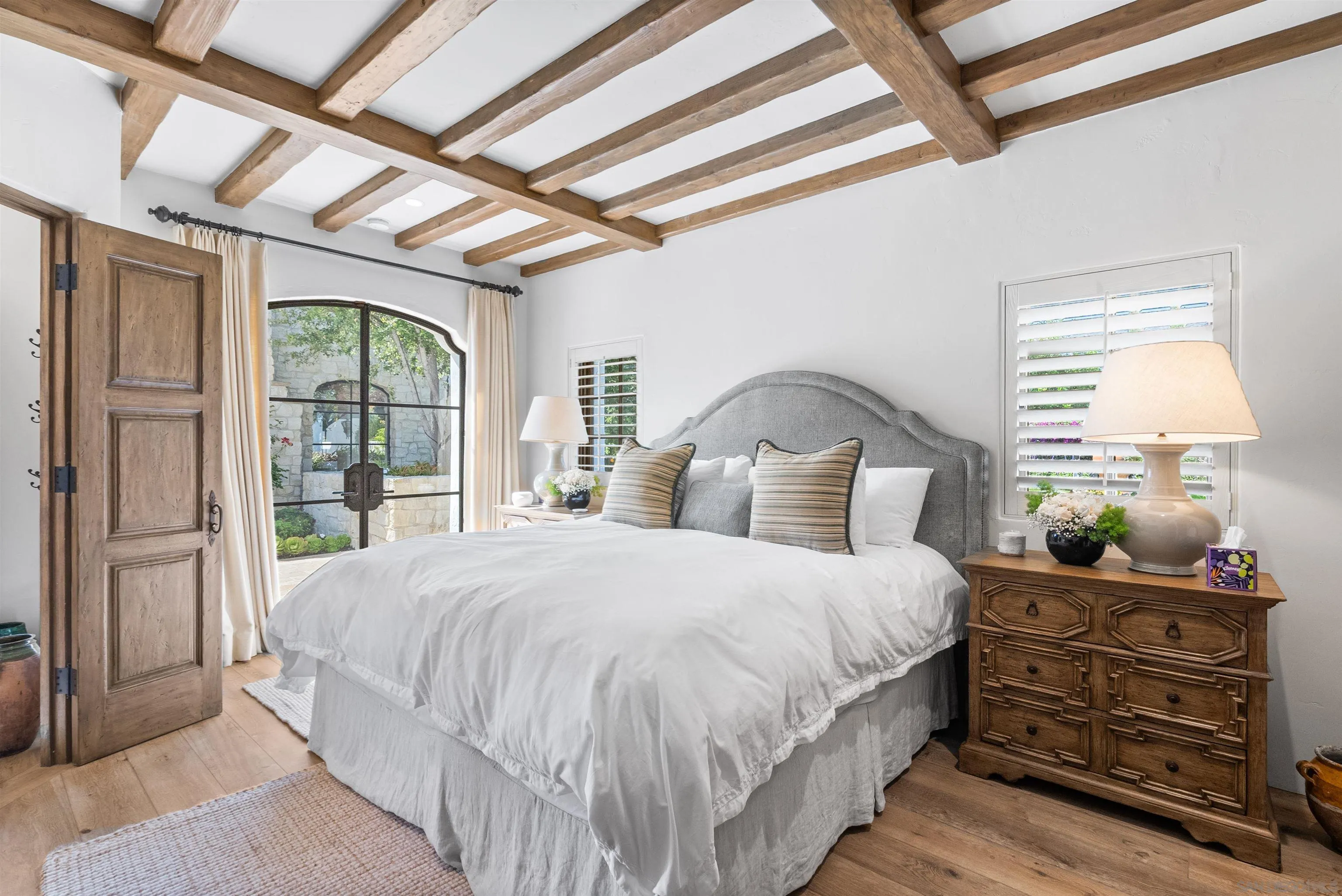 https://cdn.realtyfeed.com/cdn/127/260024374/7439fee9a7674f76f0ff668e03727e03.webp