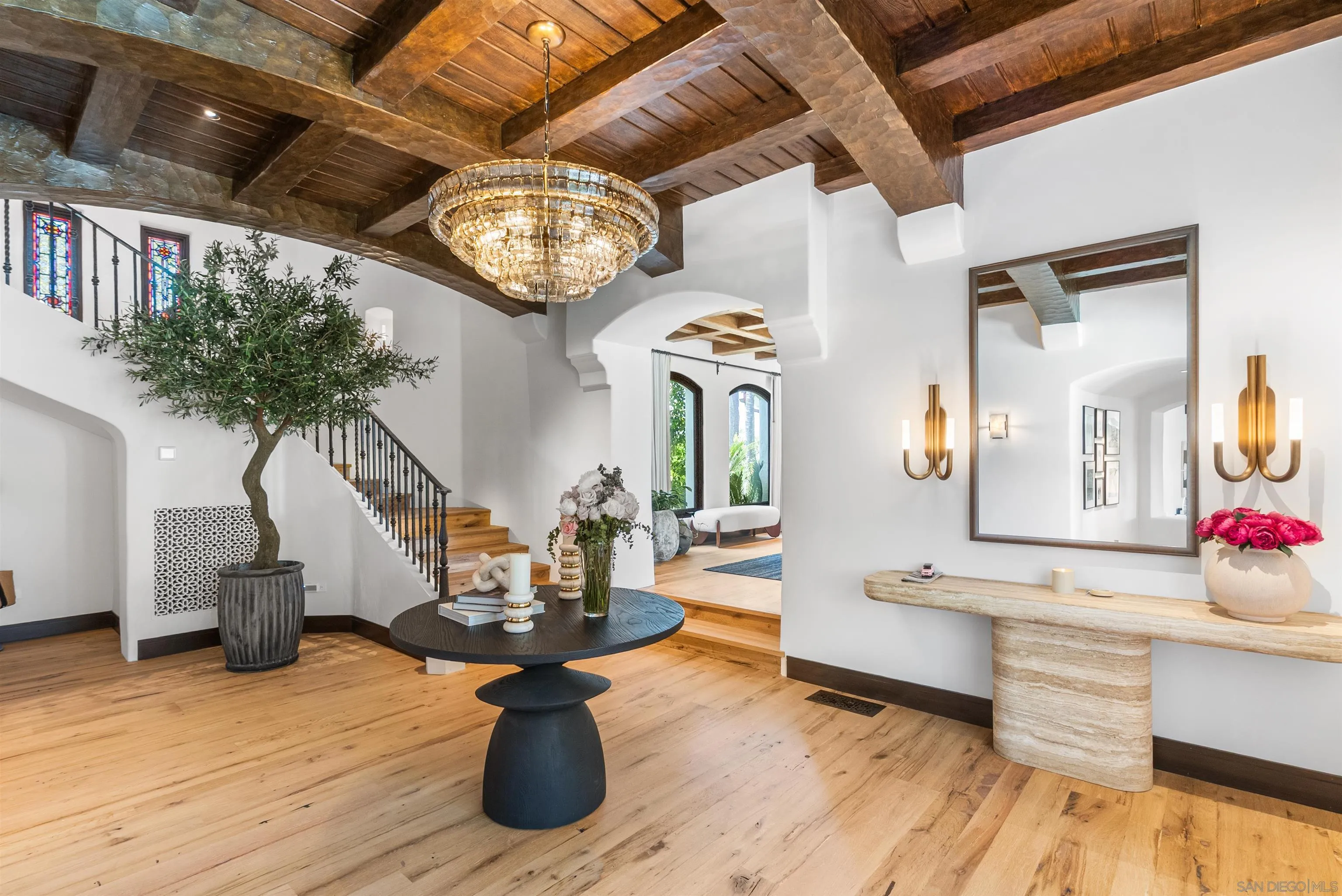 https://cdn.realtyfeed.com/cdn/127/260024374/7797e61fa6c8b24f7a56f7cb93595546.webp