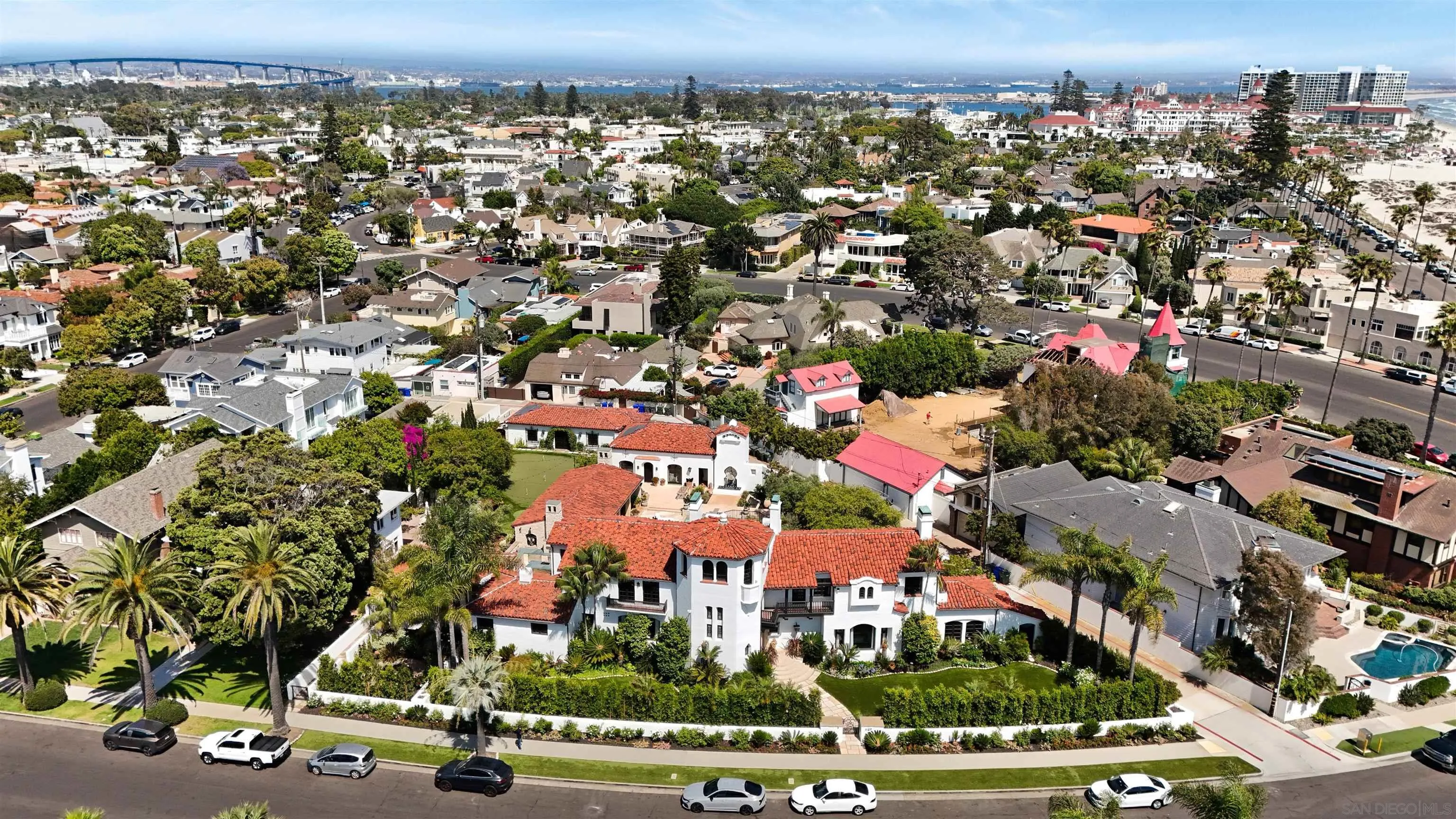 https://cdn.realtyfeed.com/cdn/127/260024374/c3d3f0c6b25fb61cd0c9192fb802f462.webp