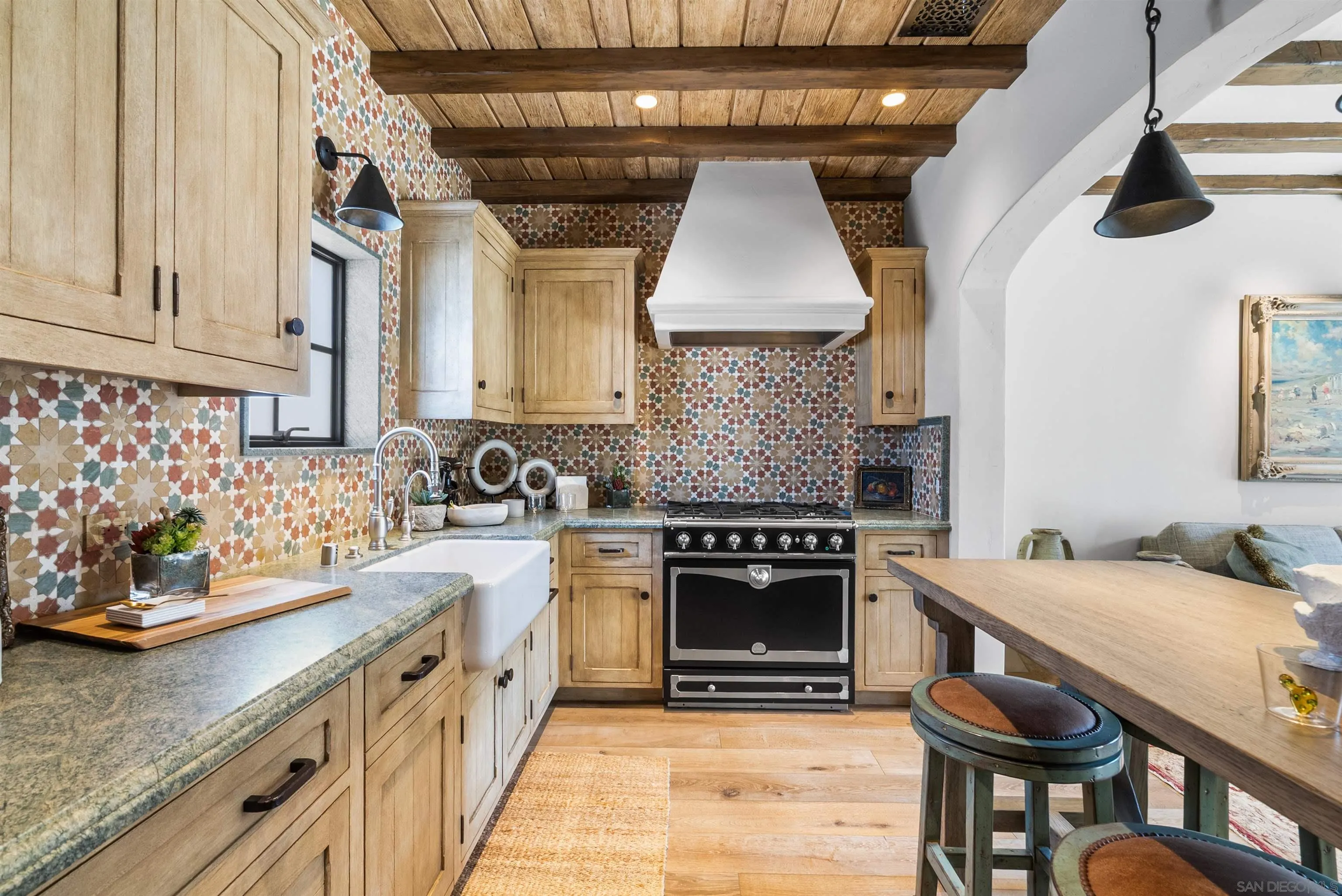 https://cdn.realtyfeed.com/cdn/127/260024374/eddc60040db809b126dab50b634b98f3.webp