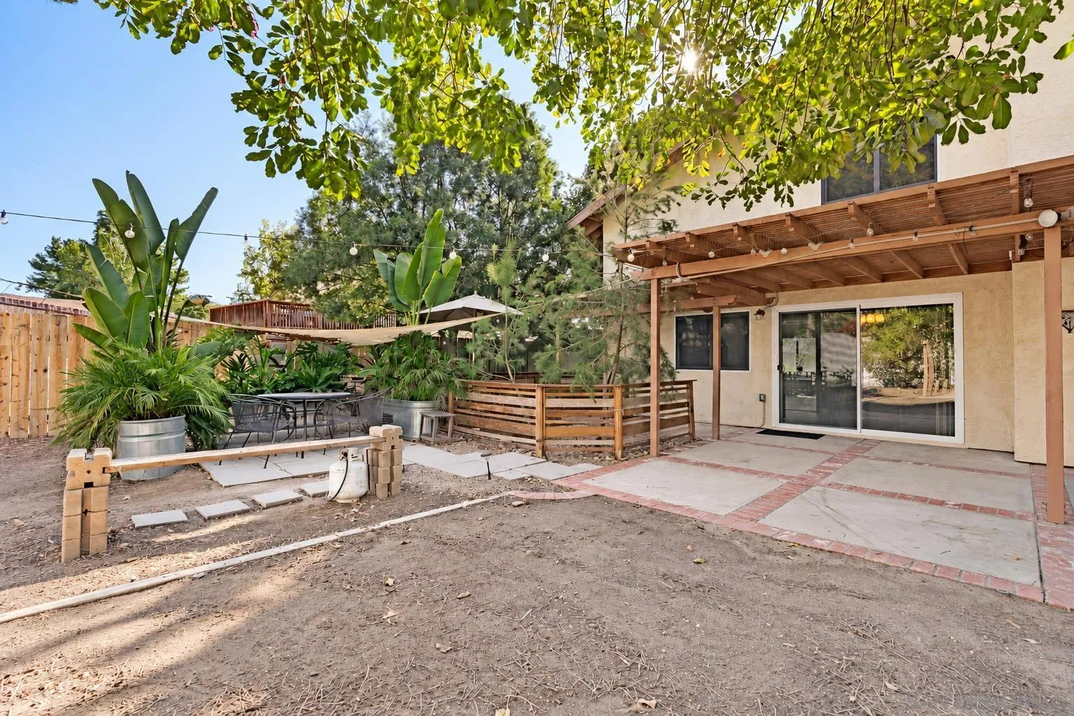 https://cdn.realtyfeed.com/cdn/127/260024375/29541efb57b82e59c863f3c2c98822e0.webp