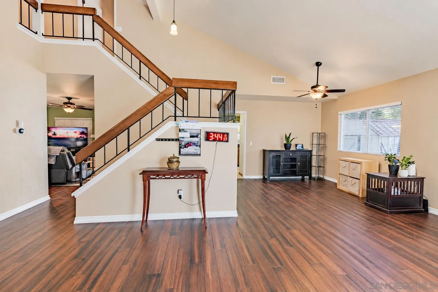 https://cdn.realtyfeed.com/cdn/127/260024375/47bc91a6fef2e23848214894f06acc46.webp