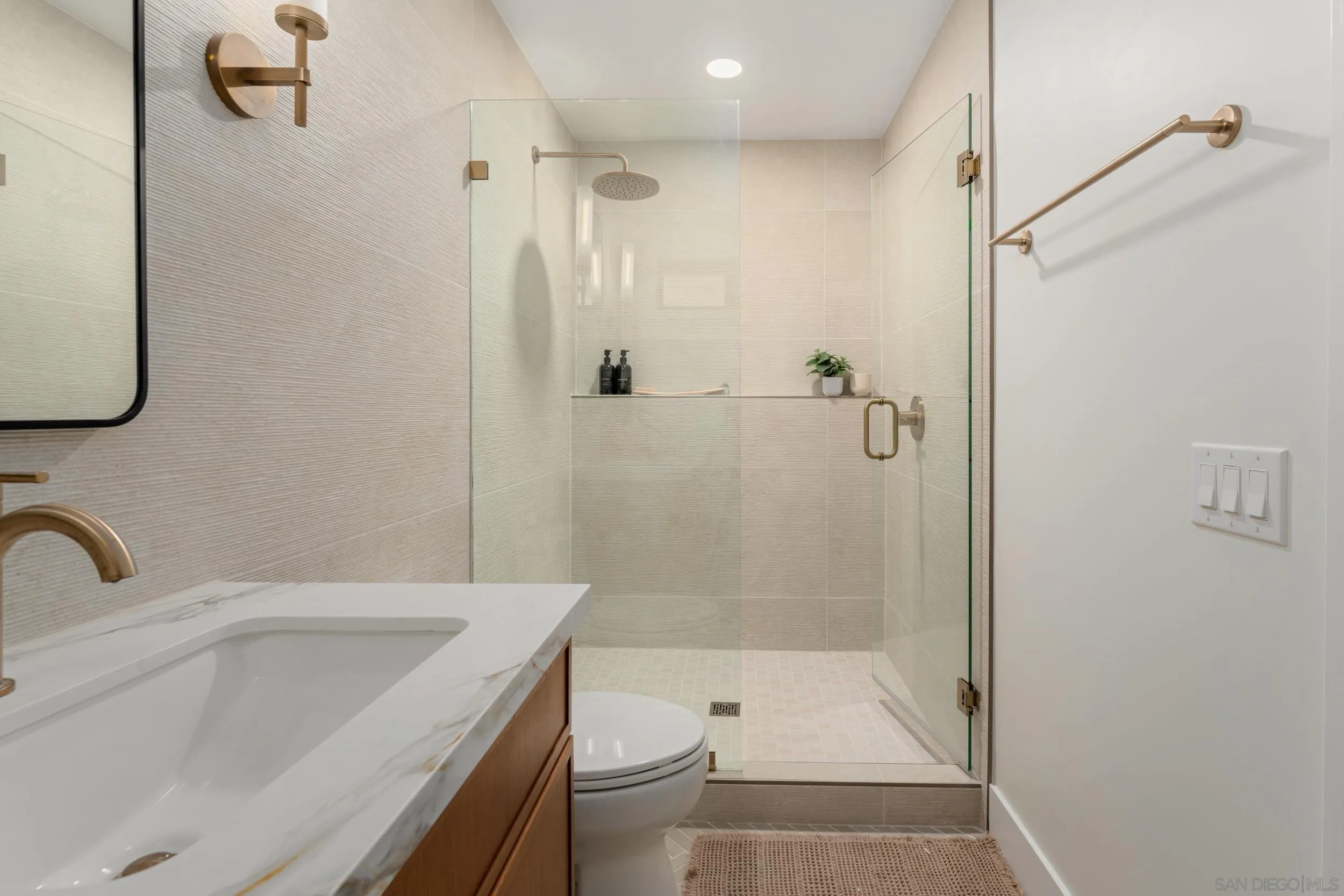 https://cdn.realtyfeed.com/cdn/127/260024376/4405676e9df9d37e6741ac11d250d8e2.webp