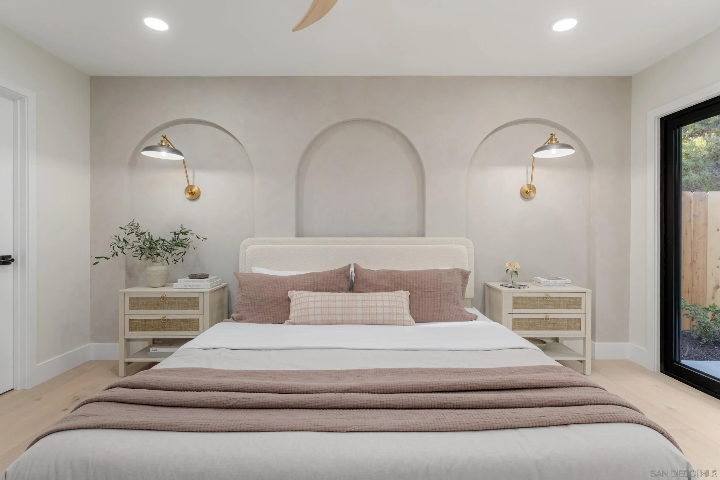 https://cdn.realtyfeed.com/cdn/127/260024376/f7909a4f57d65bcad48d9746cd57e1d7.webp