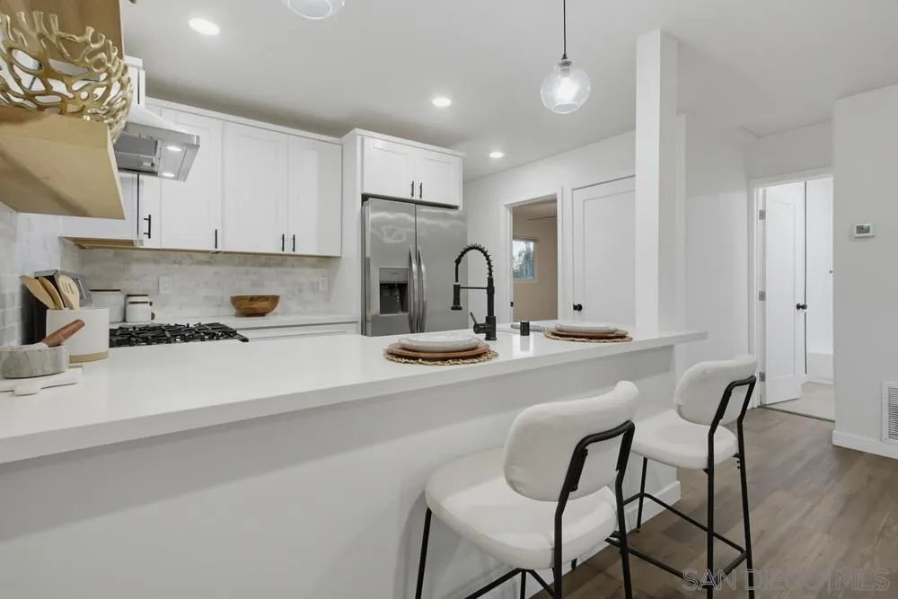 https://cdn.realtyfeed.com/cdn/127/260024378/218e937c0fc856ef4328e5d12847fd83.webp