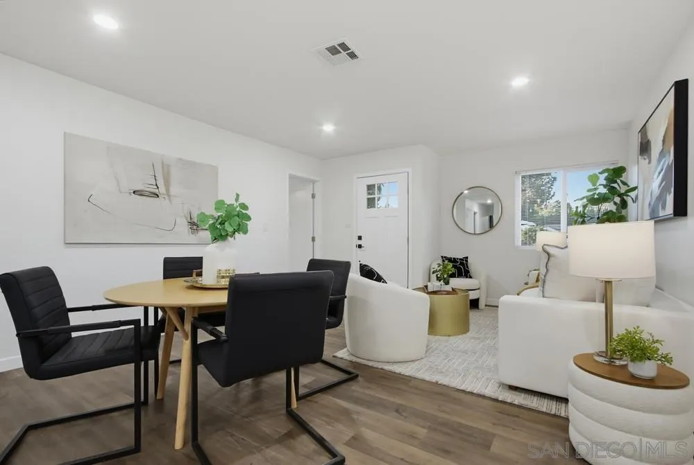 https://cdn.realtyfeed.com/cdn/127/260024378/7b24d92e43e5225f1fe868c4e50c1051.webp