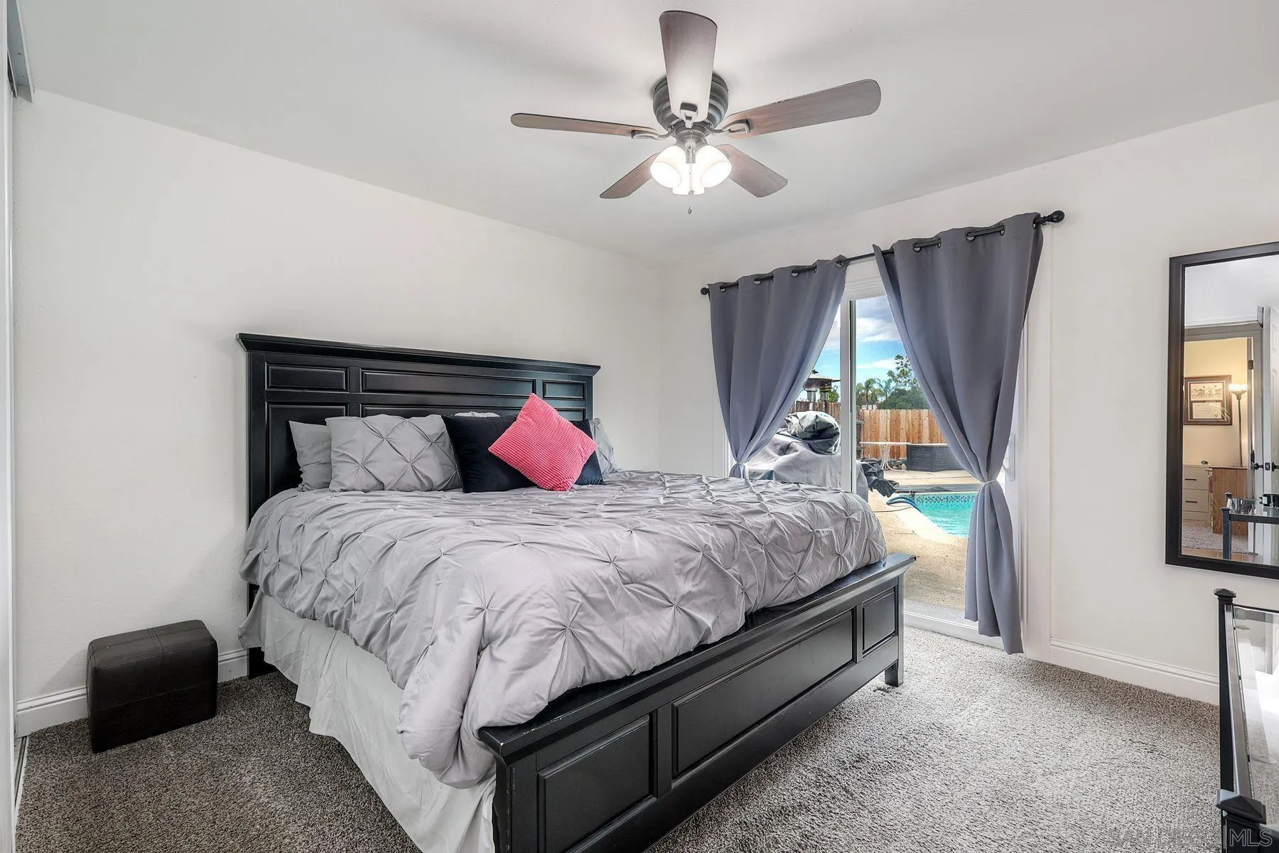 https://cdn.realtyfeed.com/cdn/127/260024381/0906bbbe1c7b7c53eefda095fd25db96.webp