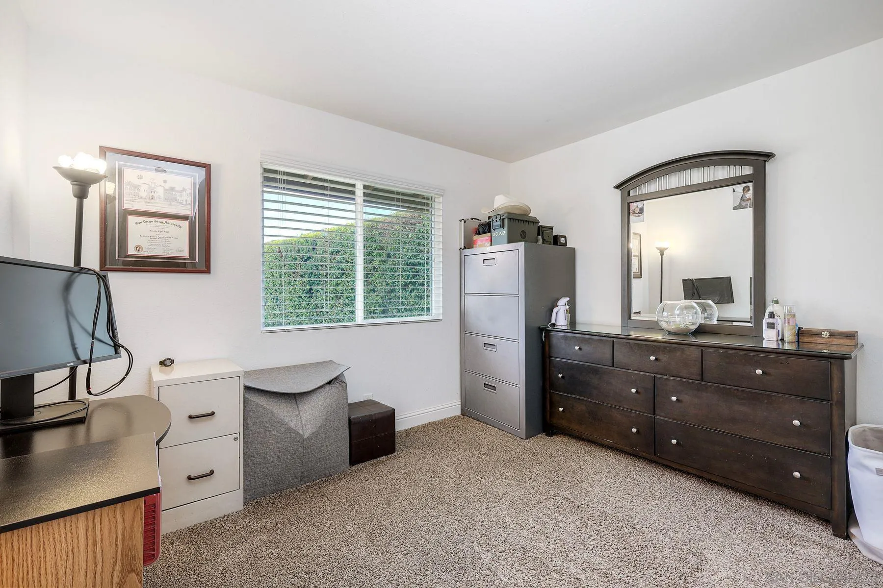 https://cdn.realtyfeed.com/cdn/127/260024381/14d23c45a3ca9423223be8fb9de9eb0d.webp