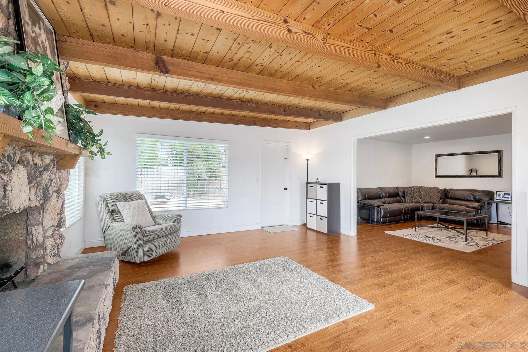 https://cdn.realtyfeed.com/cdn/127/260024381/96639664373b8381490e08c7acf49ee3.webp