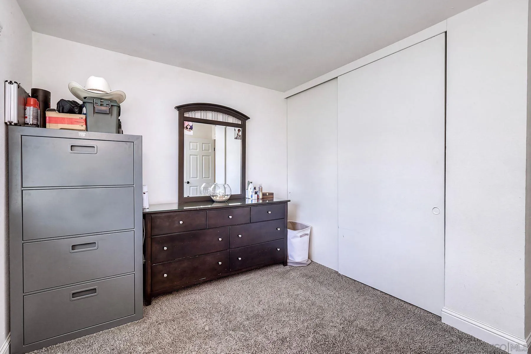 https://cdn.realtyfeed.com/cdn/127/260024381/a99628307a84d449d35e8a5c1c6a47dd.webp