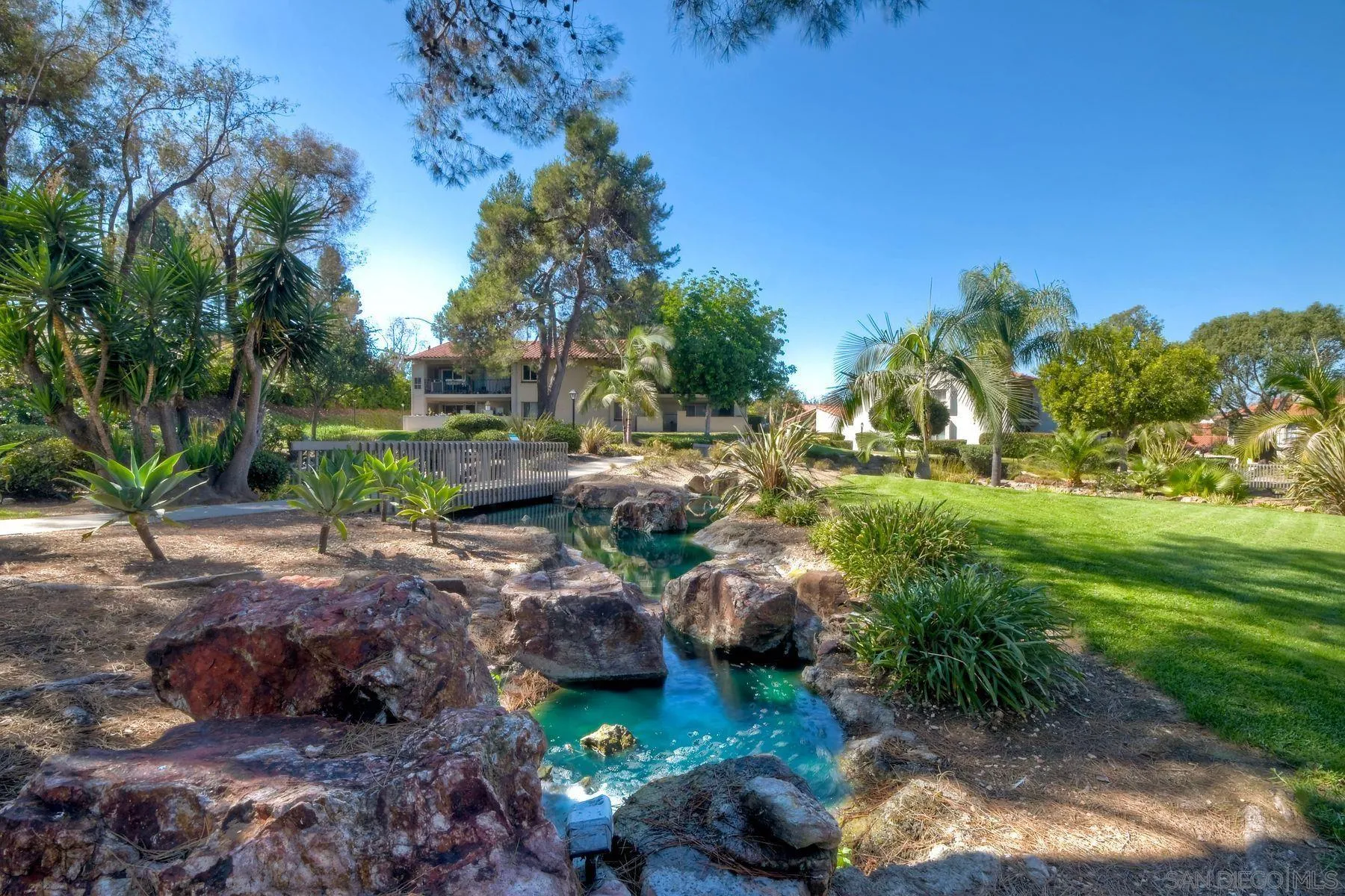 https://cdn.realtyfeed.com/cdn/127/260024390/17fdf2c2c4ebffee194690adde98a77b.webp