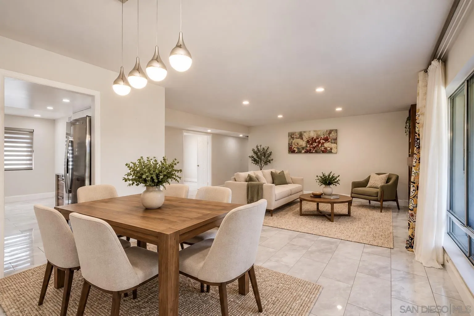 https://cdn.realtyfeed.com/cdn/127/260024390/2b495b3ba6488c1f565f8f8165cd8119.webp