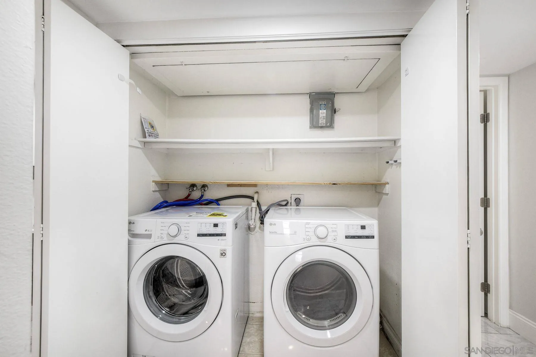 https://cdn.realtyfeed.com/cdn/127/260024390/2f494447512d495cc937418a36c1dfd8.webp