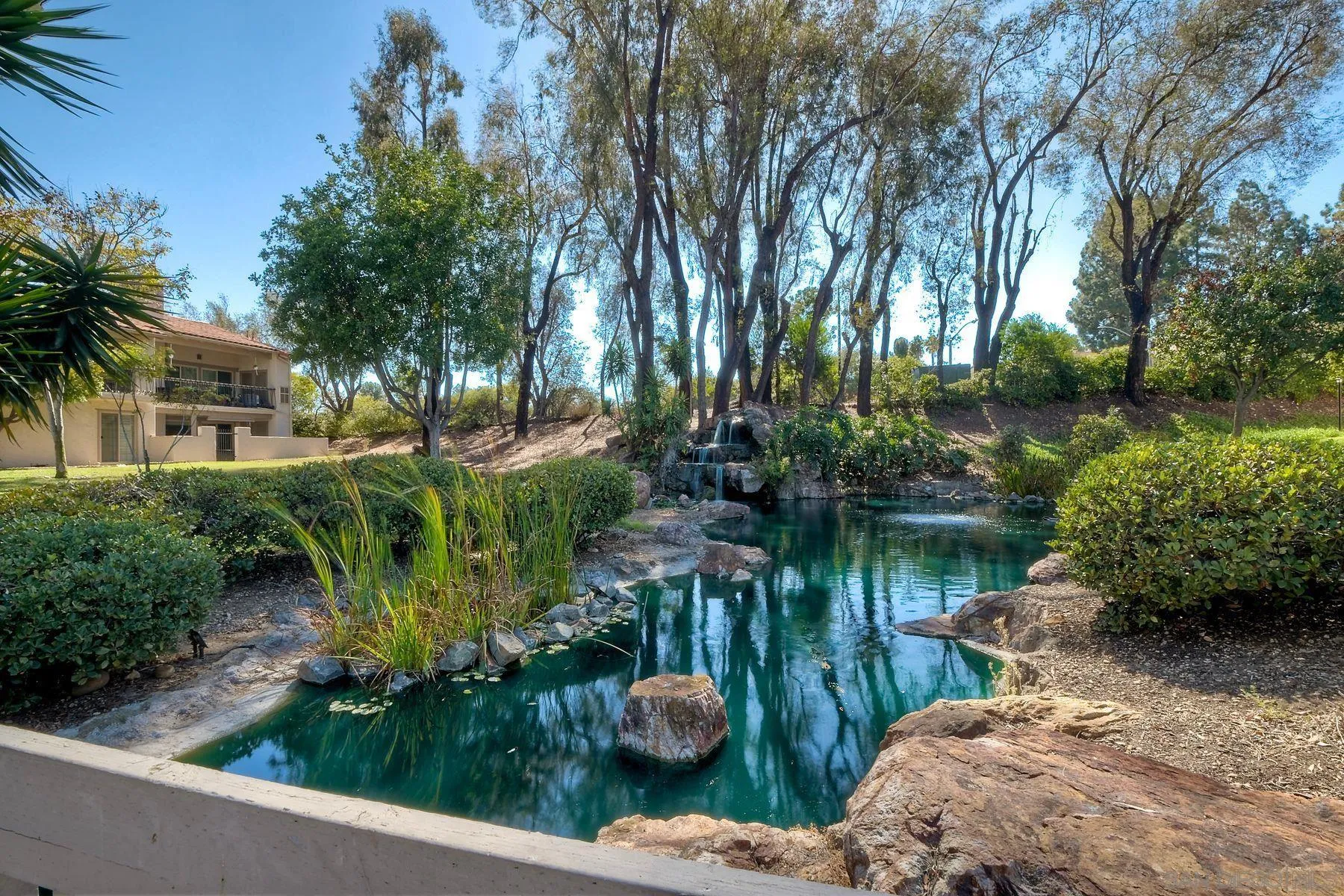 https://cdn.realtyfeed.com/cdn/127/260024390/4327cbdeee76f2d52d4d44a91e7cc163.webp