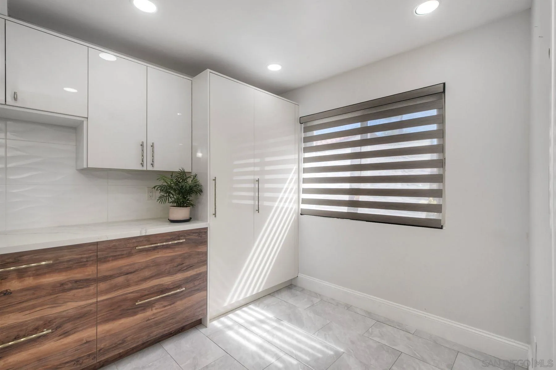https://cdn.realtyfeed.com/cdn/127/260024390/94e25b862a1136294fccbb3ca5abd2d7.webp