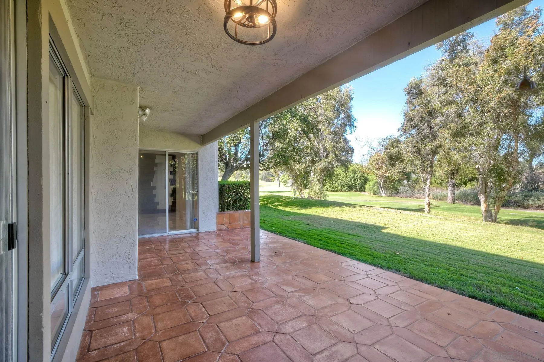 https://cdn.realtyfeed.com/cdn/127/260024390/b7bd229340b27f2ec7cc45fc6961bd36.webp