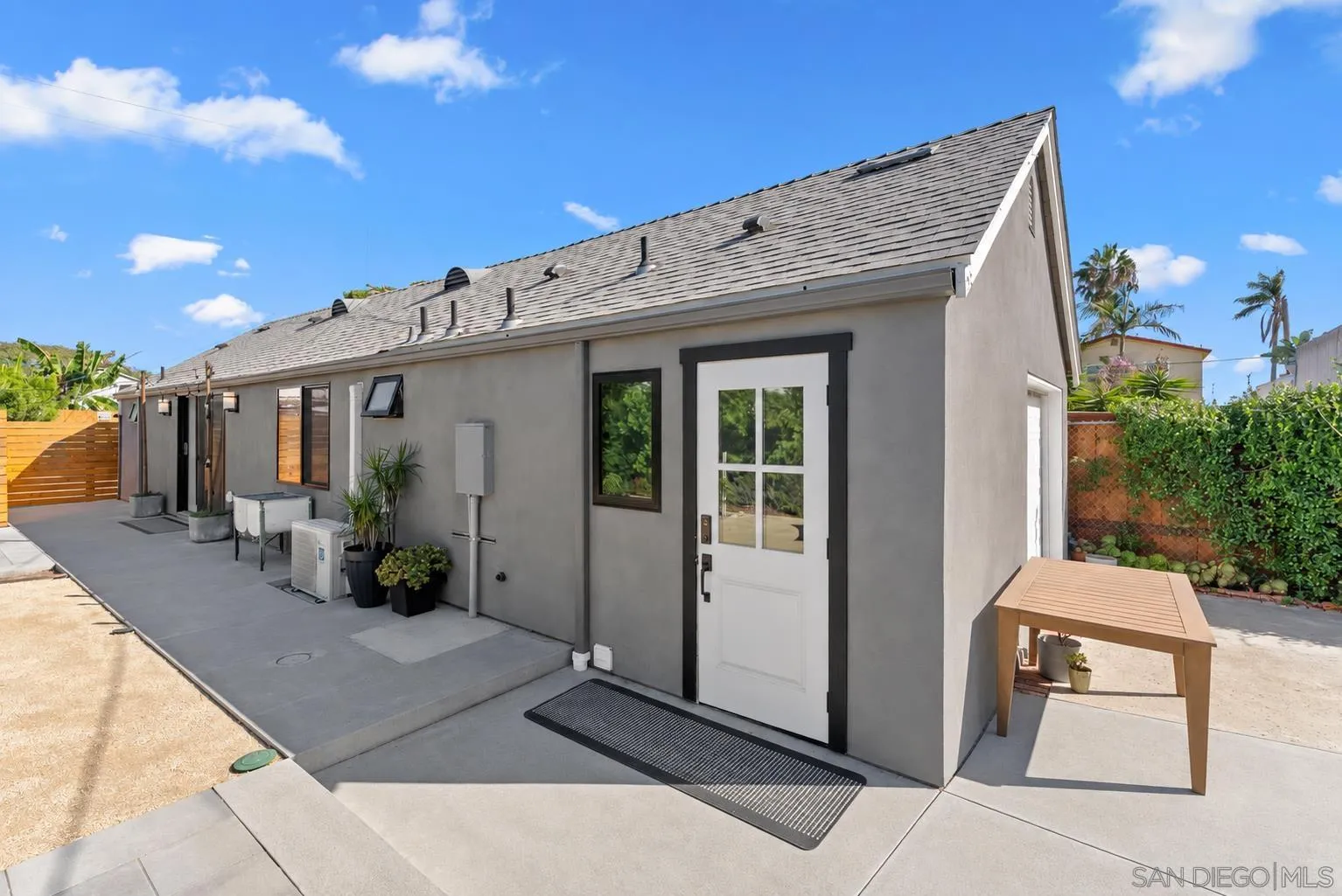 https://cdn.realtyfeed.com/cdn/127/260024396/04d1d929fc04925dddc33e69c90b8765.webp