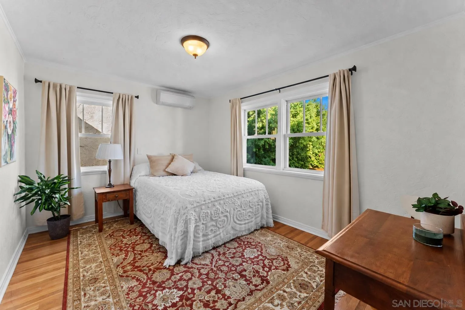 https://cdn.realtyfeed.com/cdn/127/260024396/692ff70e481f559dc82835fa9b265df1.webp