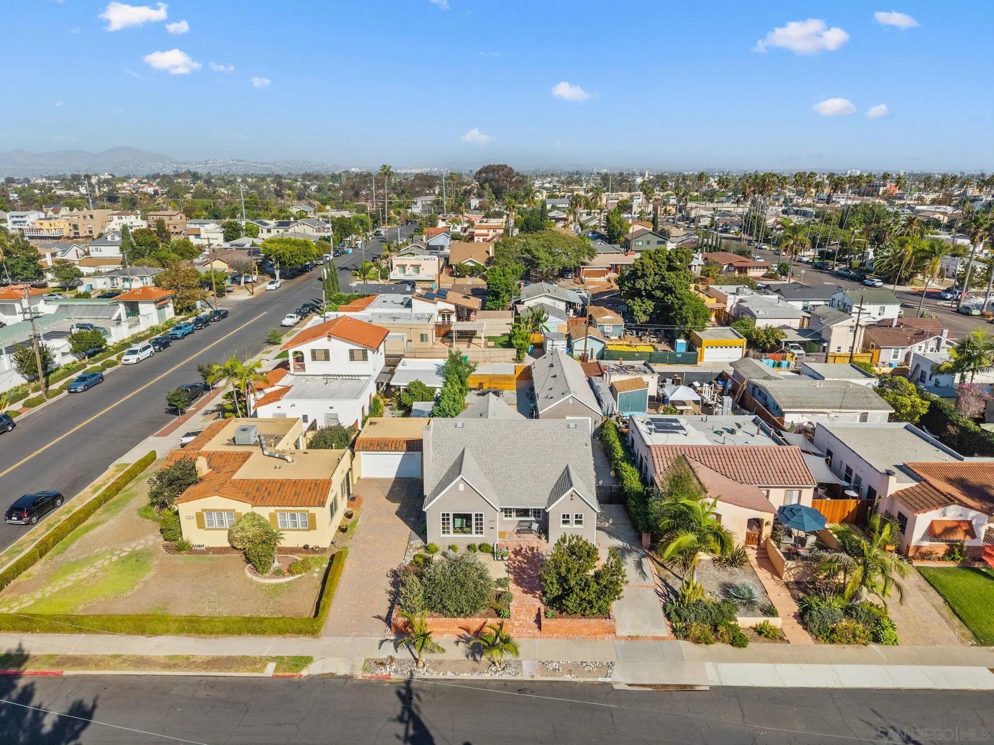 https://cdn.realtyfeed.com/cdn/127/260024396/6e49146c4b323b2eef17f99a068fcece.webp