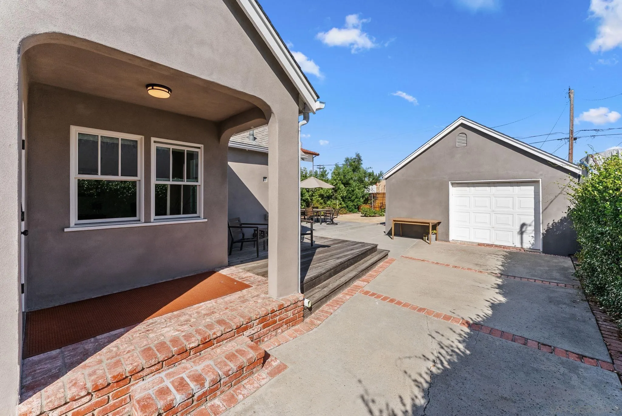 https://cdn.realtyfeed.com/cdn/127/260024396/c2206533dff79fe7ef44aa6b5893e279.webp