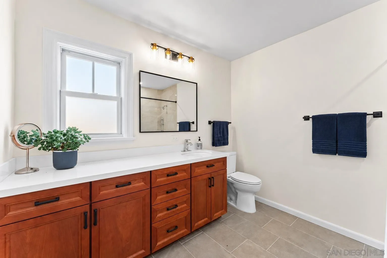 https://cdn.realtyfeed.com/cdn/127/260024396/ca8c31ab900602e76d23d07e42d125dc.webp