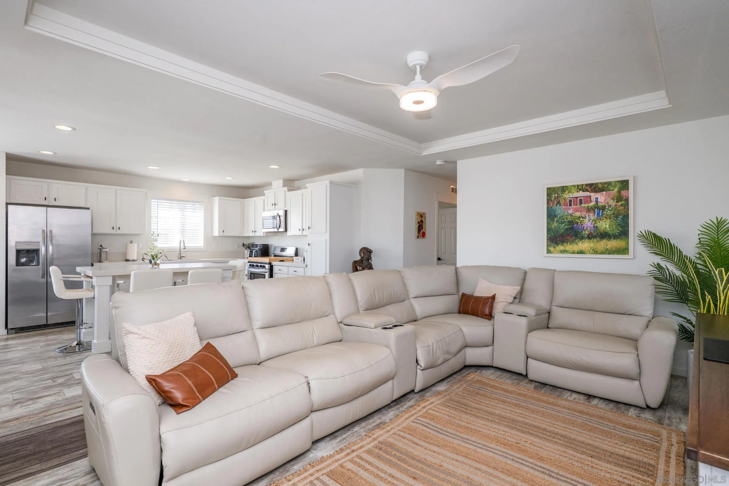 https://cdn.realtyfeed.com/cdn/127/260024404/23760e87c888308b2cf0b9619e77e1f7.webp