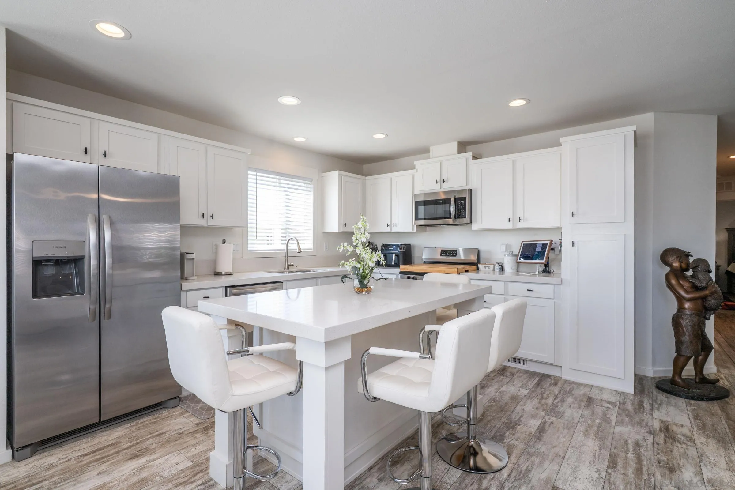 https://cdn.realtyfeed.com/cdn/127/260024404/43de7a30a98ab4a5ca49cc0fc8077587.webp