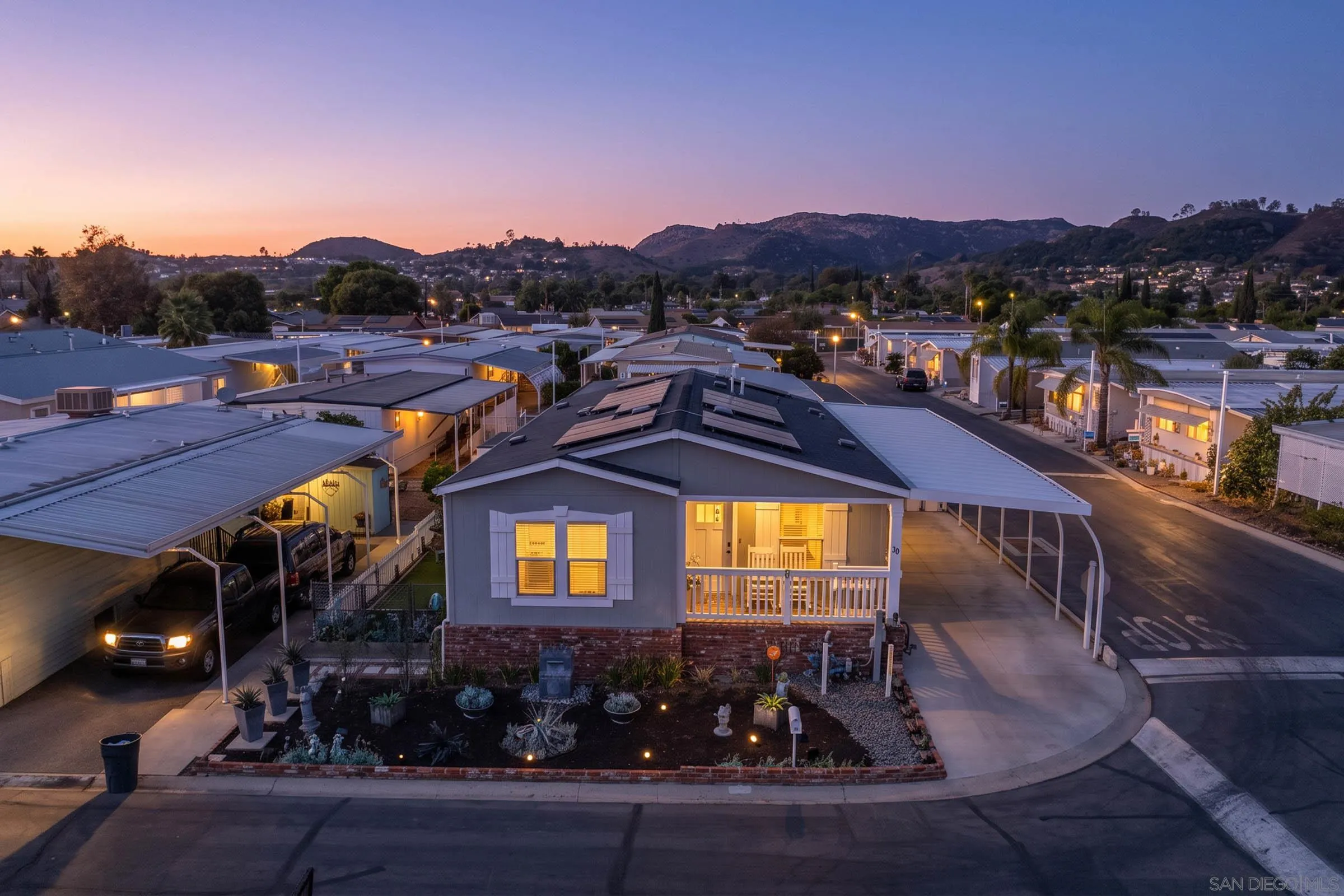 https://cdn.realtyfeed.com/cdn/127/260024404/455f80df02ae1160ed4c98df186c1d27.webp
