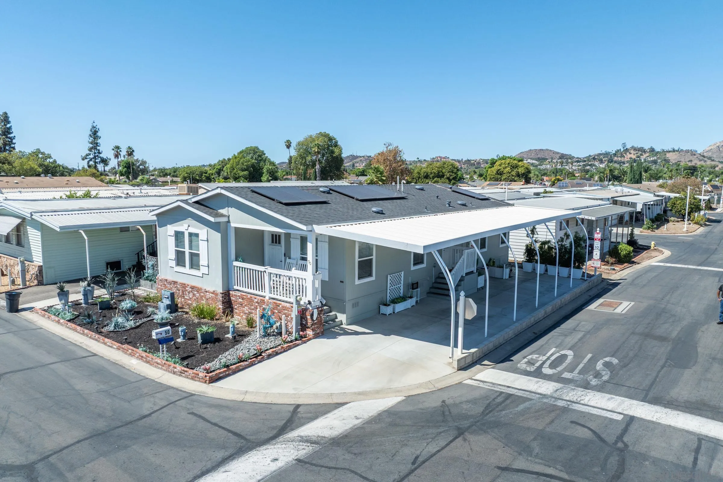 https://cdn.realtyfeed.com/cdn/127/260024404/72a3931bddf36f9c4ff93365b1452544.webp