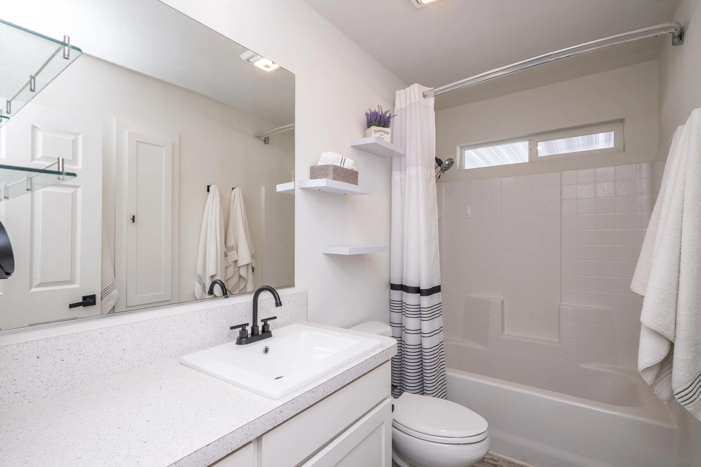 https://cdn.realtyfeed.com/cdn/127/260024404/7957c3ffc2c3bb0ea5b7c5de09caafb7.webp