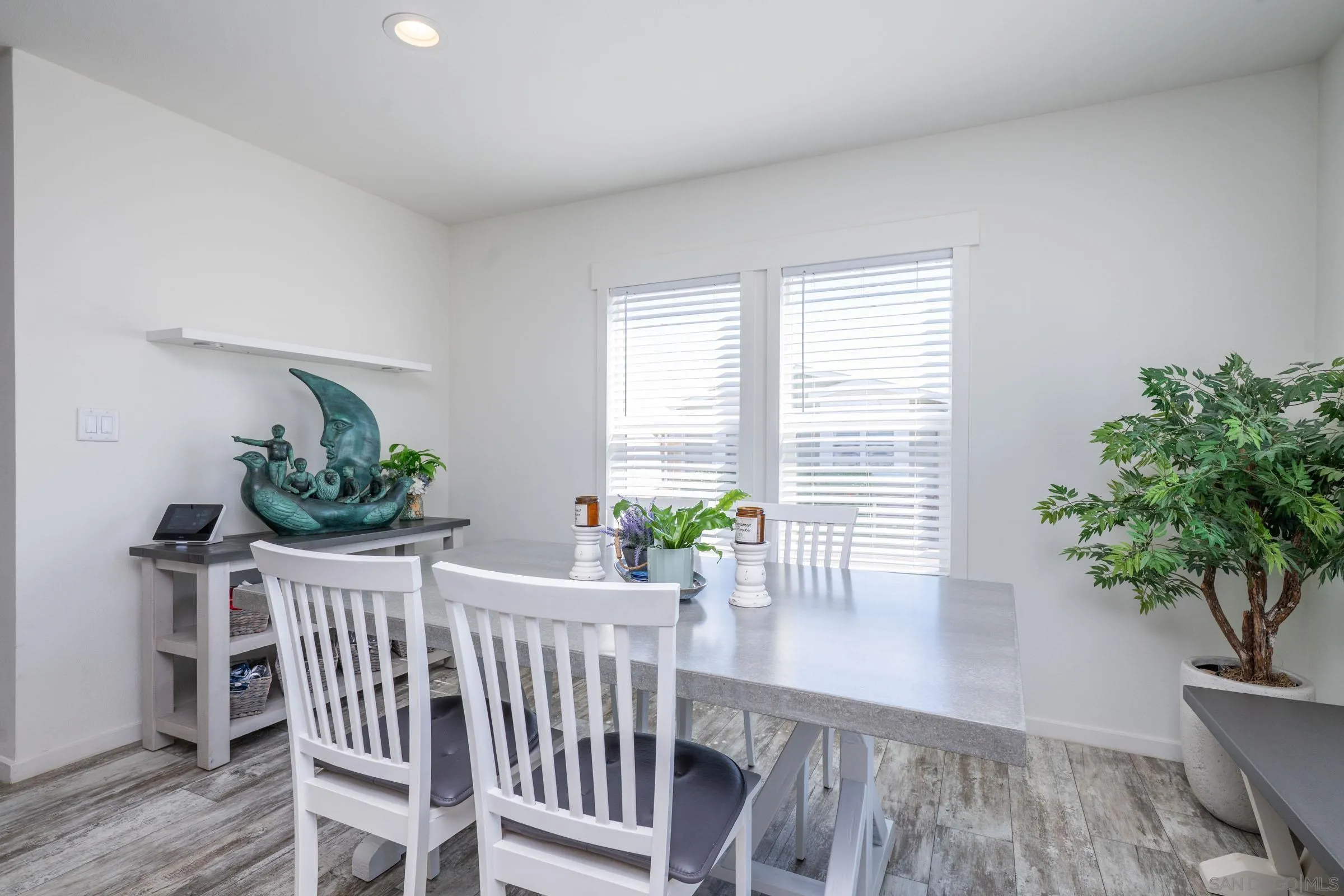 https://cdn.realtyfeed.com/cdn/127/260024404/880f596e520074e69d2b4f268e59dcbe.webp