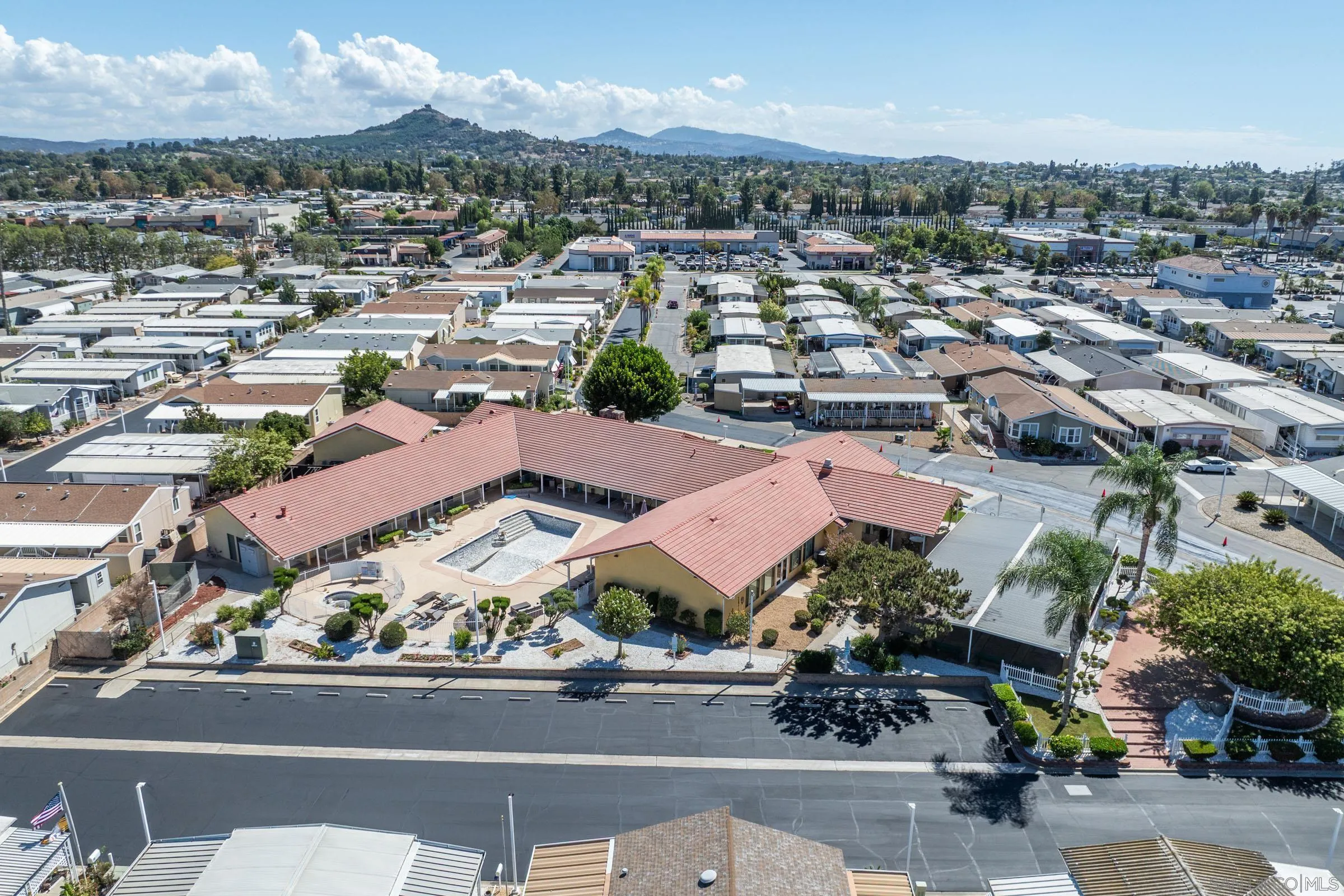 https://cdn.realtyfeed.com/cdn/127/260024404/b3022c27fe9eb963ccfa874dbfb2aef6.webp
