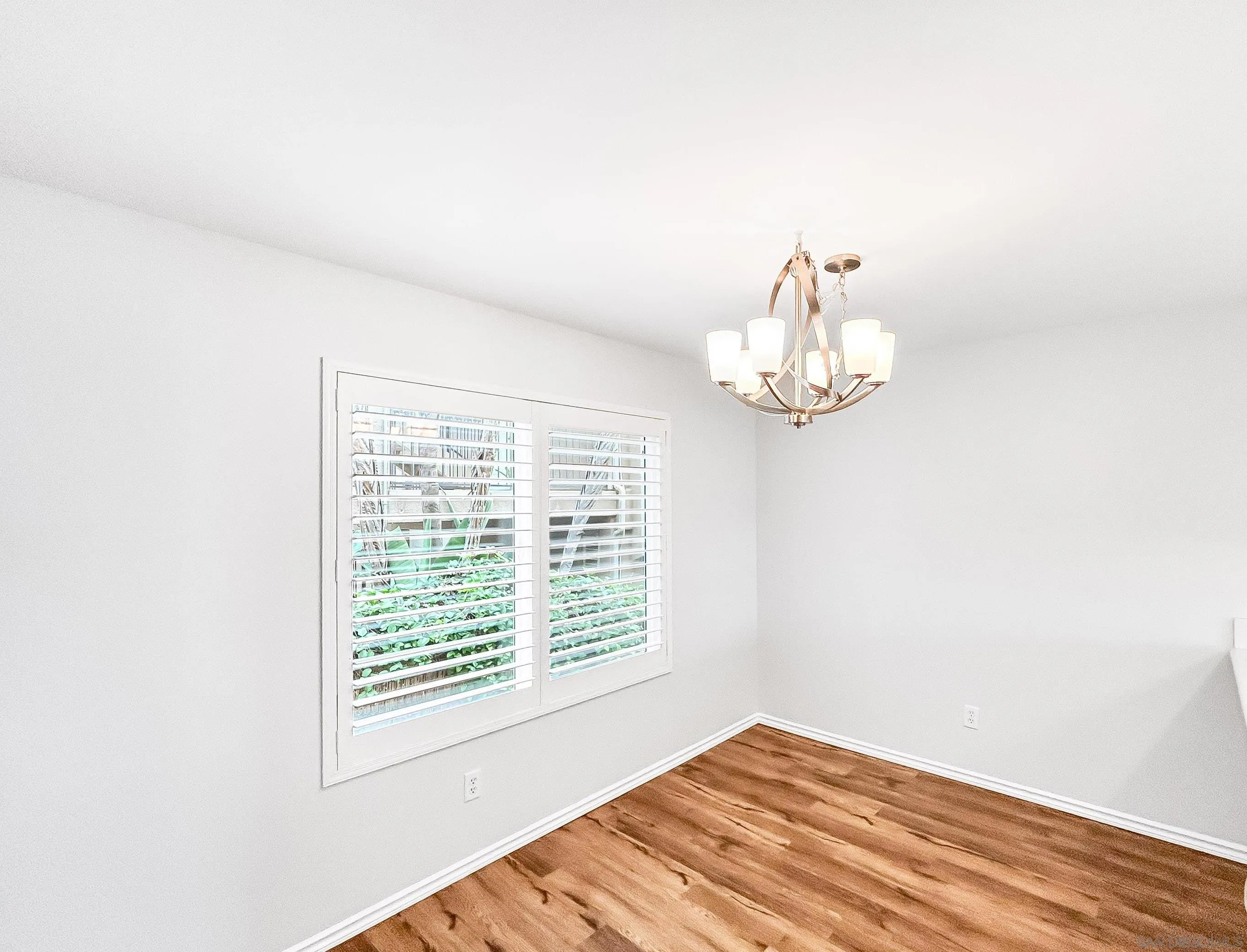 https://cdn.realtyfeed.com/cdn/127/260024406/13f3d1fddbab99b6bb4df42c82854086.webp