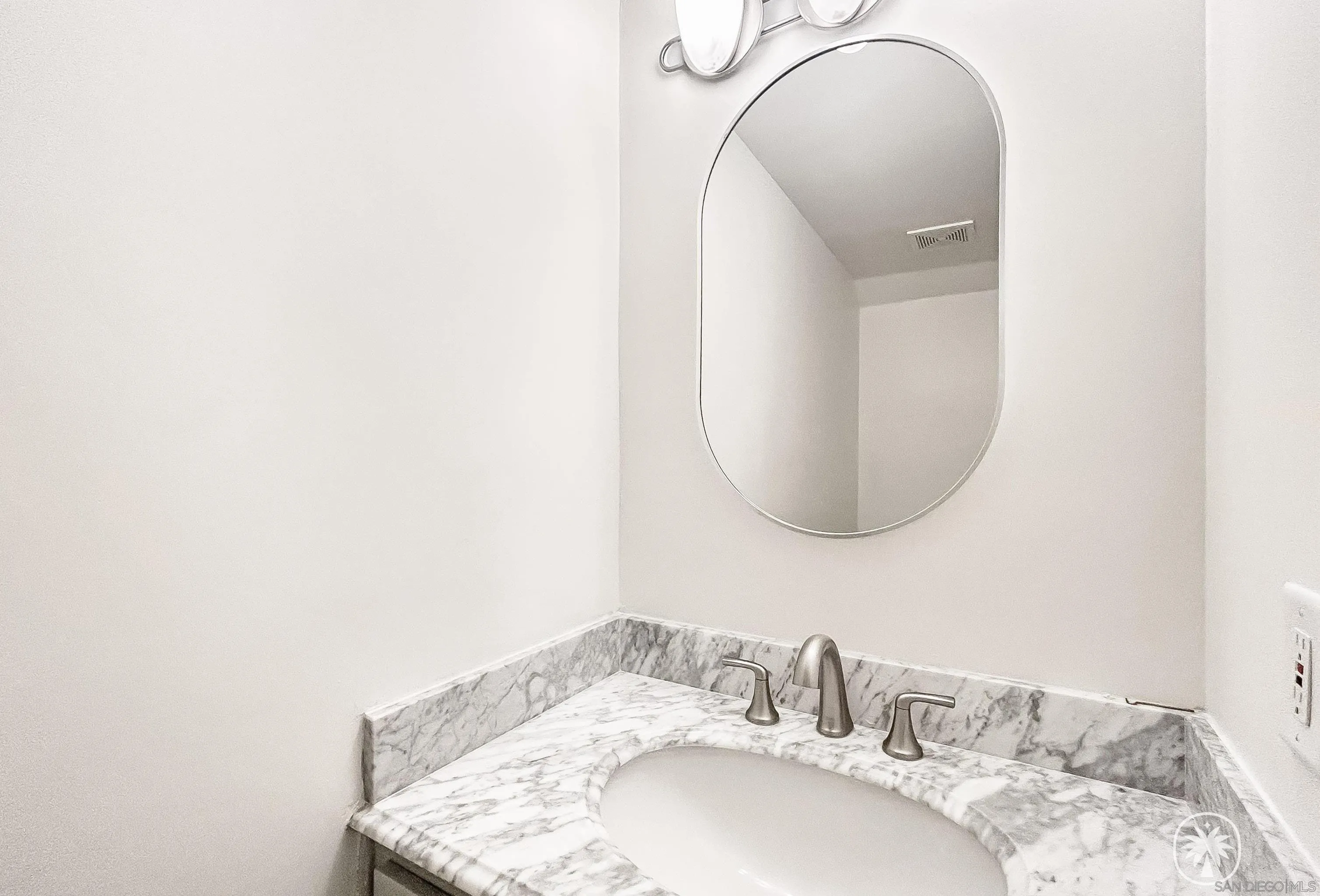 https://cdn.realtyfeed.com/cdn/127/260024406/b3870be2720ff677a7de956a6de51e9f.webp