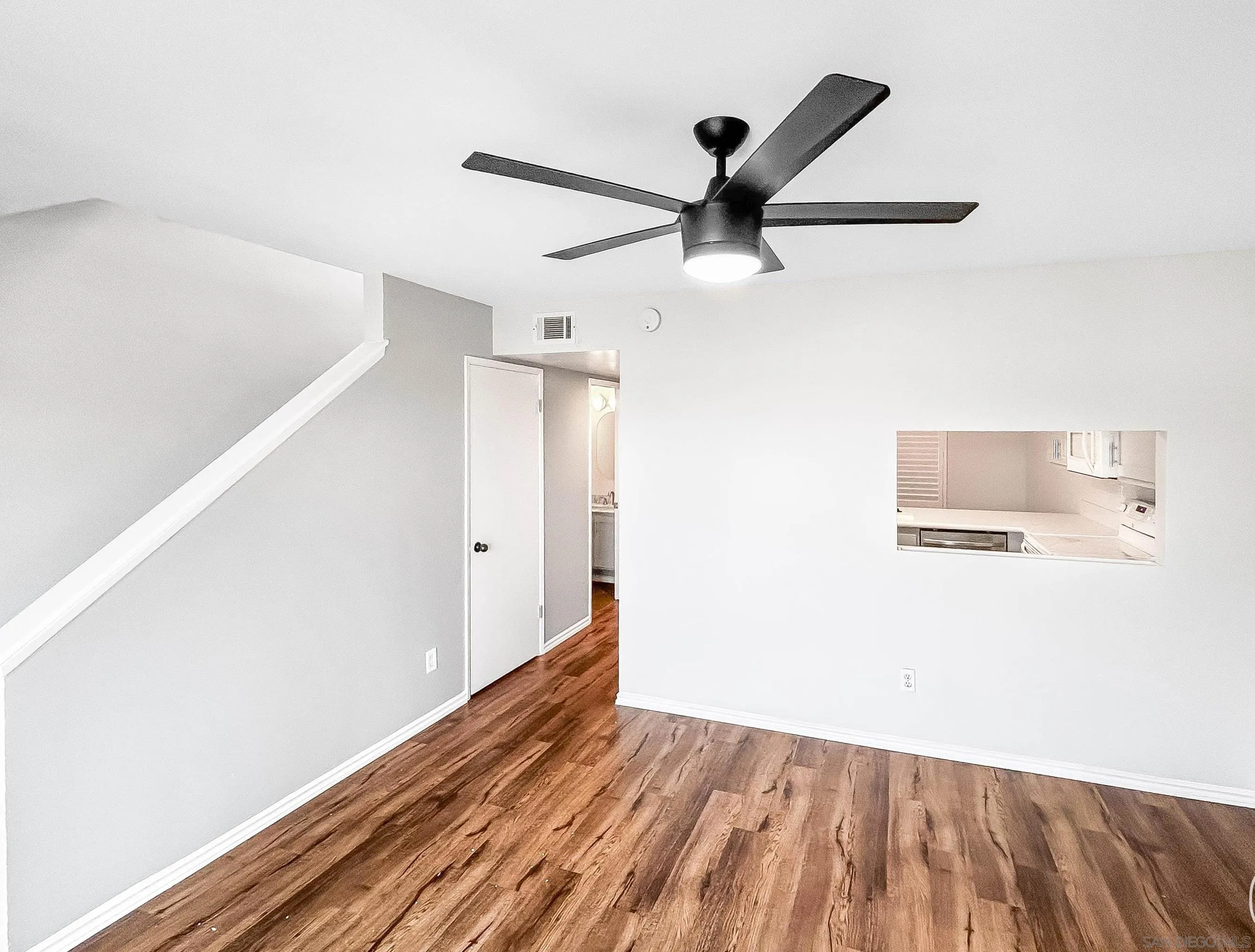 https://cdn.realtyfeed.com/cdn/127/260024406/f69d05e88ec24dadce8850ed11cca9cb.webp