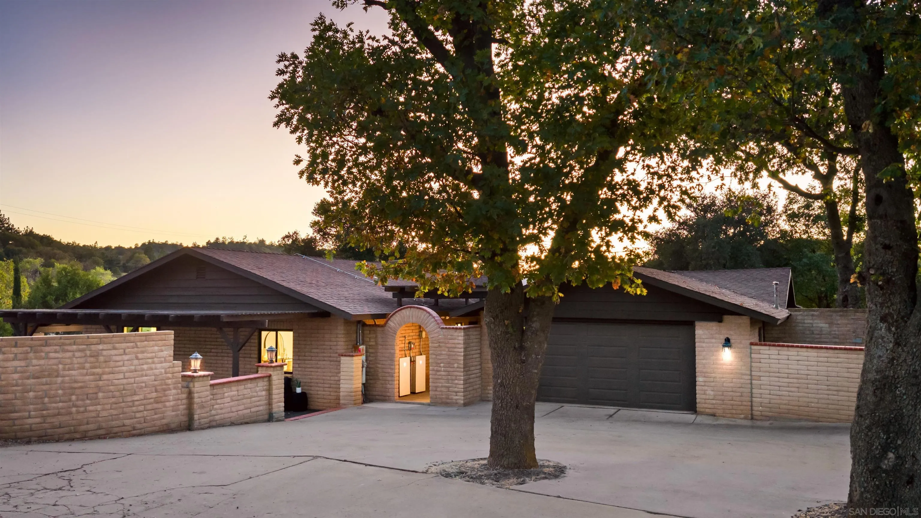 1392 Manzanita