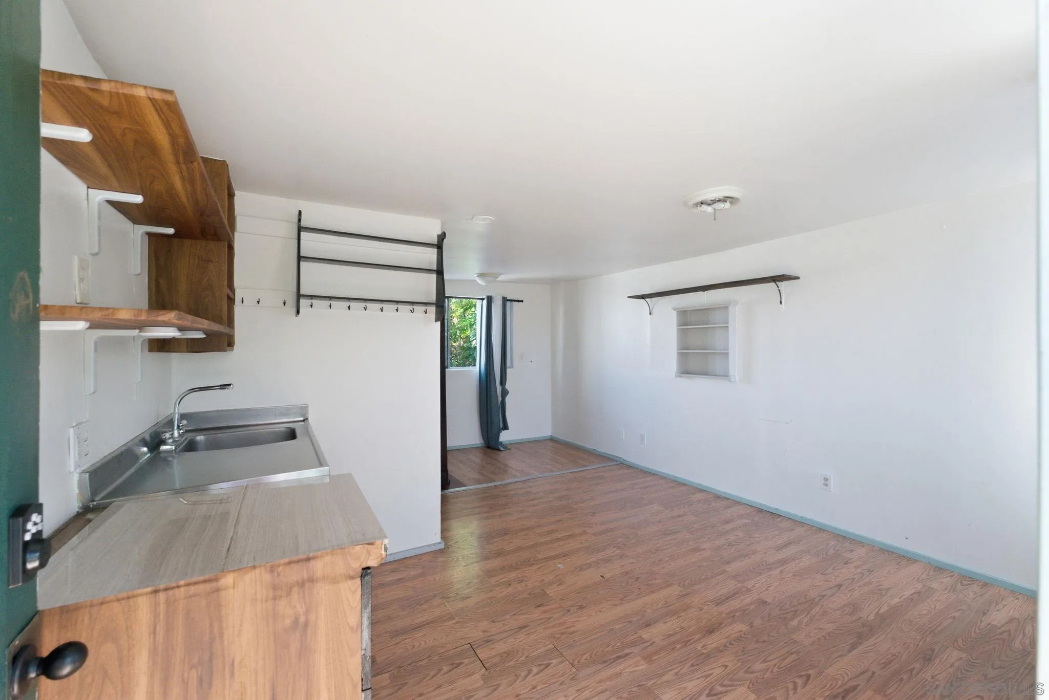 1427 Fern St, San Diego, CA 92102, photo 21