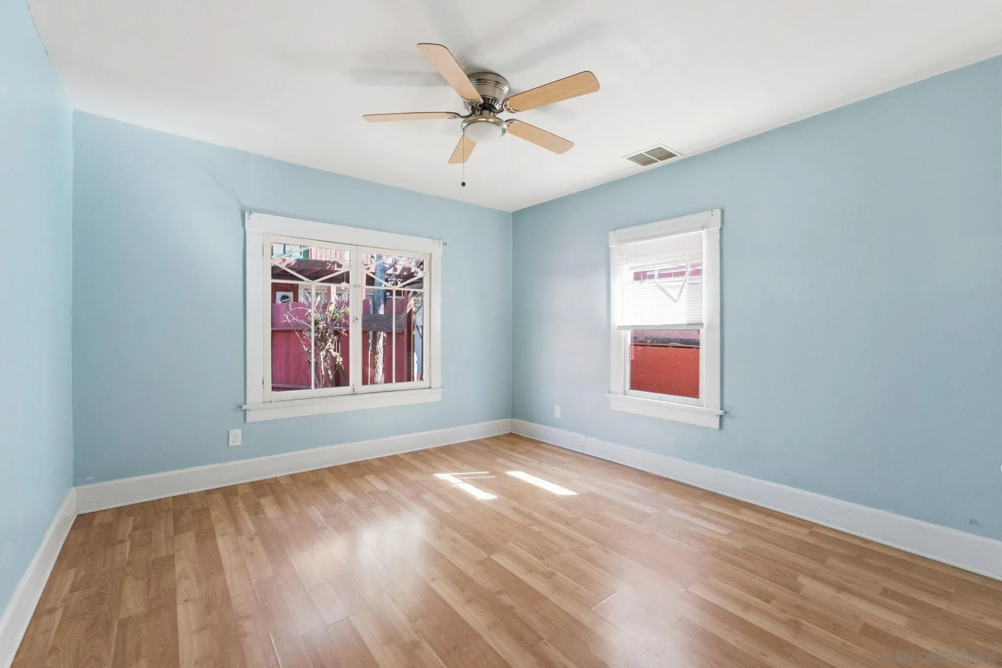 1427 Fern St, San Diego, CA 92102, photo 10