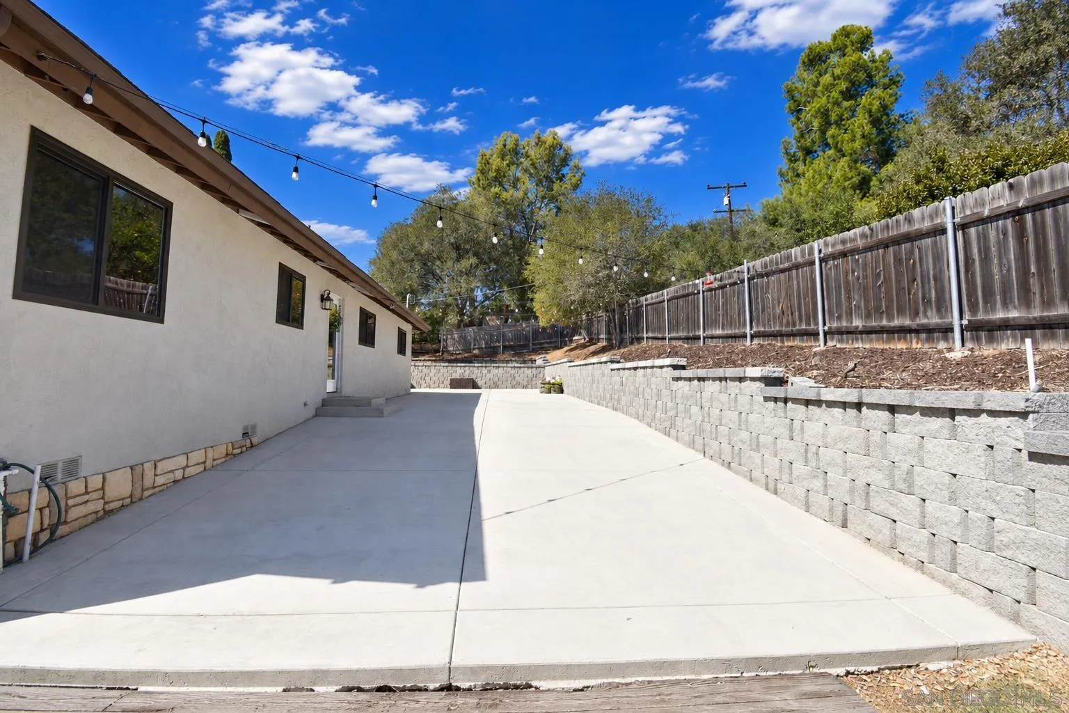 https://cdn.realtyfeed.com/cdn/127/260024424/18313284c55f8de8496971995e03432e.webp