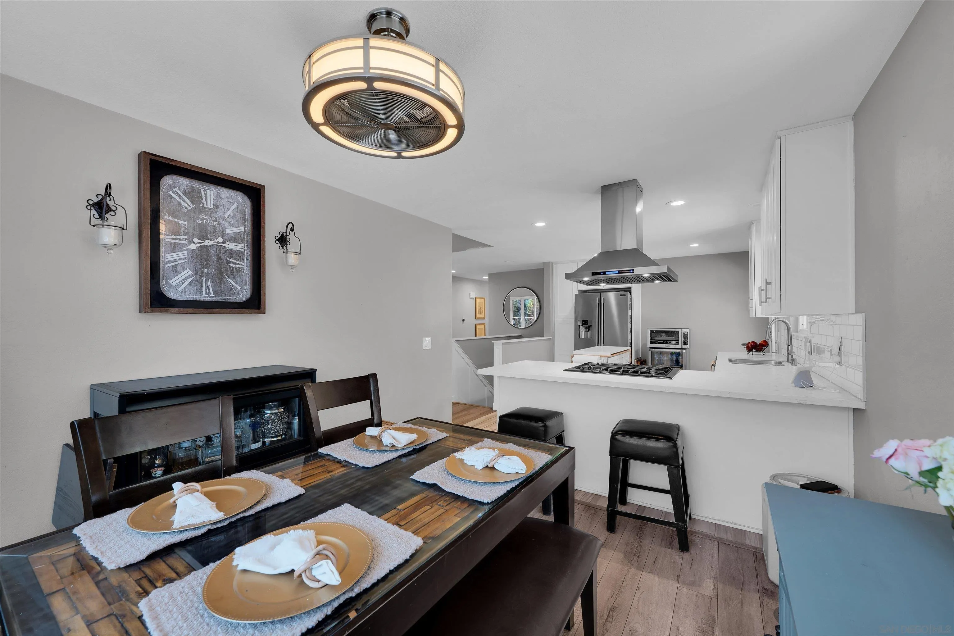 https://cdn.realtyfeed.com/cdn/127/260024424/447117dd53976d093c37b350afdb10ed.webp