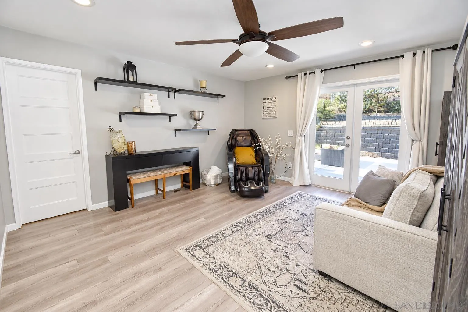 https://cdn.realtyfeed.com/cdn/127/260024424/5093d3953901c894372651818bda4e00.webp
