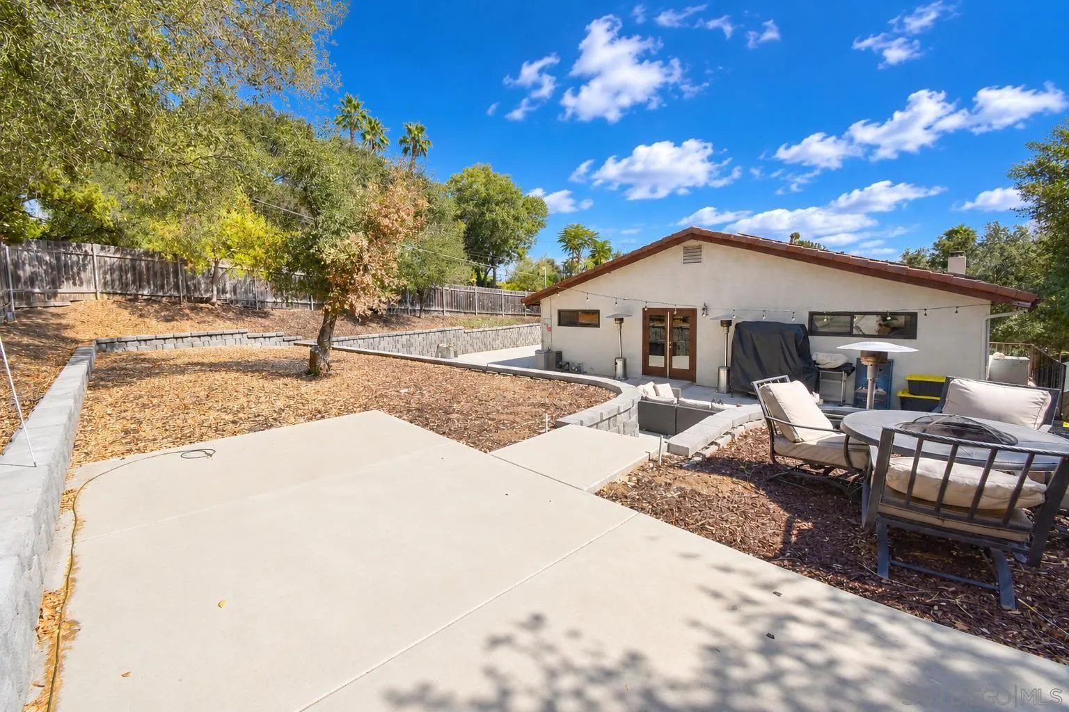 https://cdn.realtyfeed.com/cdn/127/260024424/8b9e50af42720705289572b618321471.webp