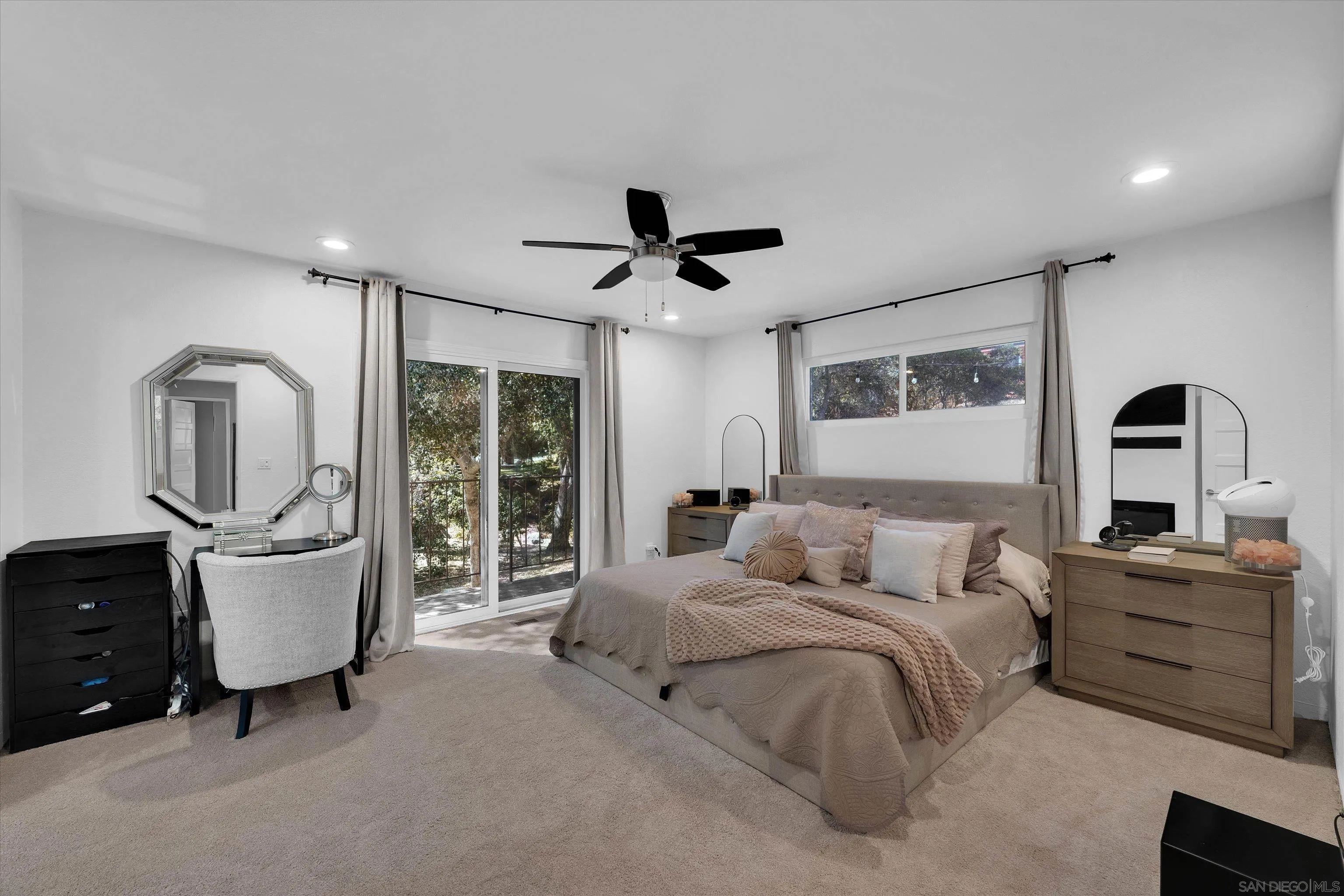 https://cdn.realtyfeed.com/cdn/127/260024424/dee9910f7552d29ba1f07f072f0ad1d6.webp