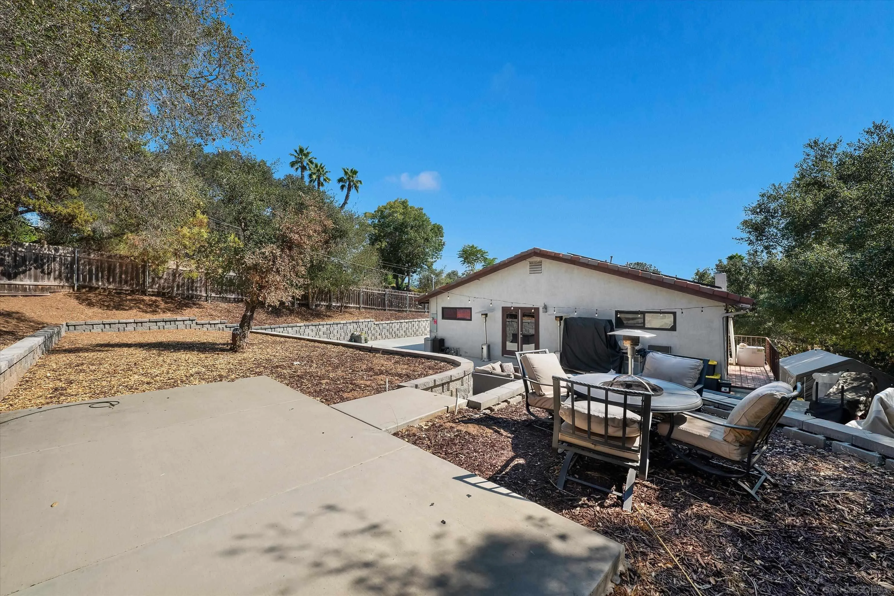 https://cdn.realtyfeed.com/cdn/127/260024424/f18d0f878d9bf69548c7b99702f384d7.webp