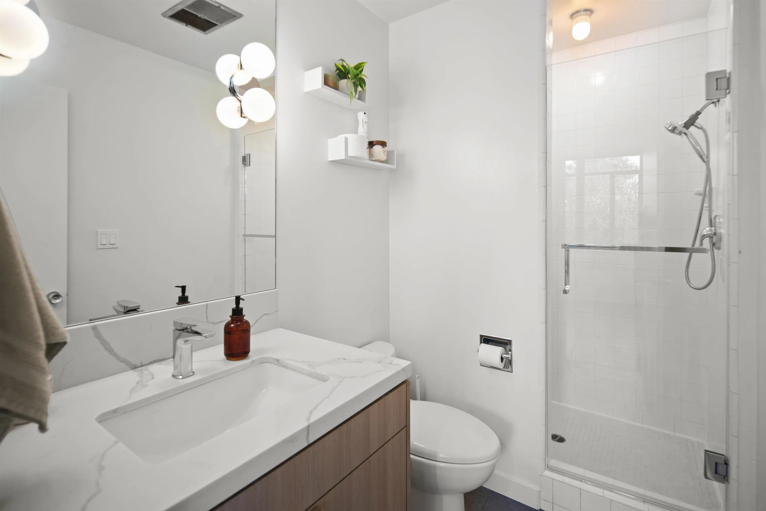 https://cdn.realtyfeed.com/cdn/127/260024430/6950988c675792b3293b879b6bb5cf46.webp