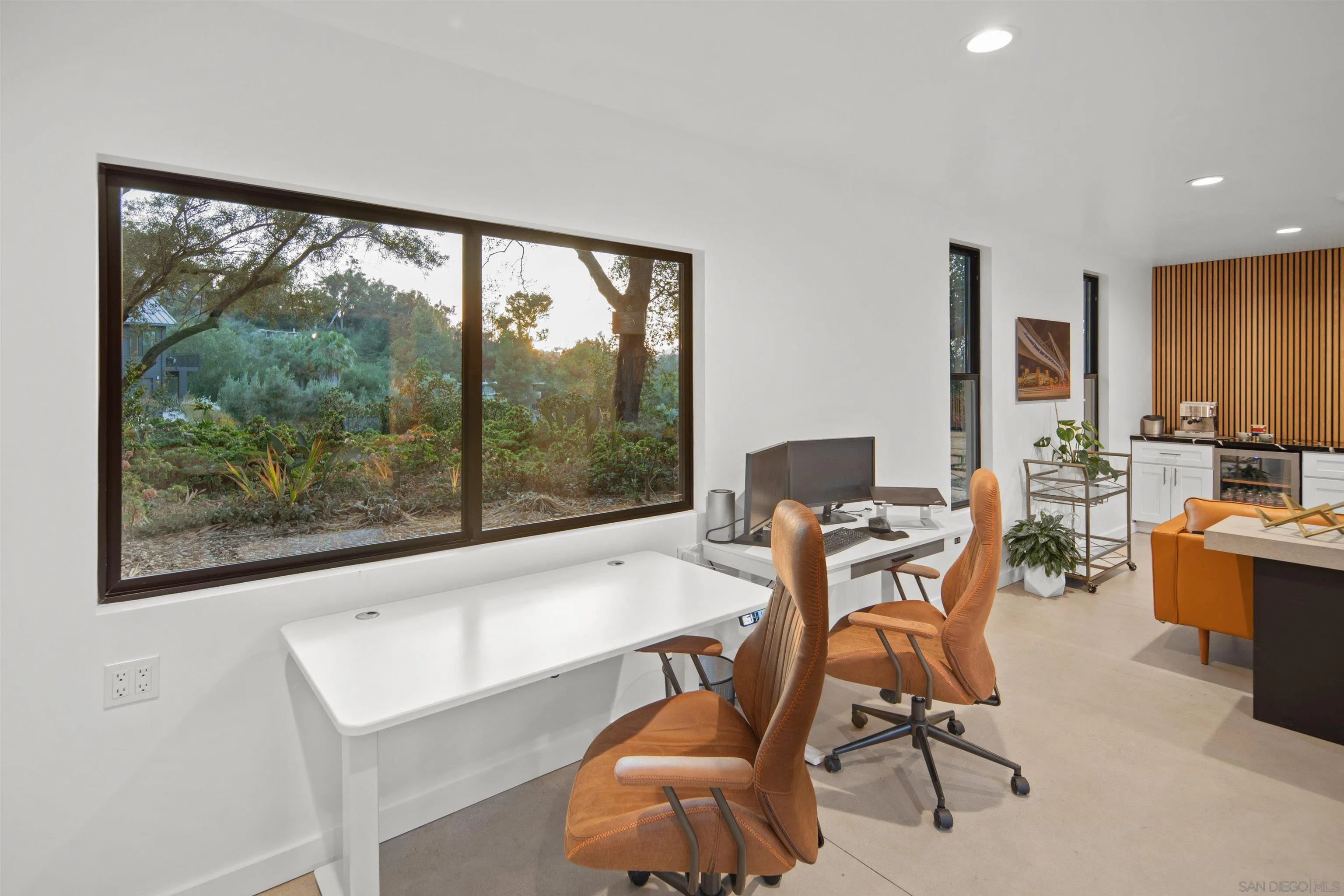 https://cdn.realtyfeed.com/cdn/127/260024430/c85d66b771073856fbd97340e46fd4f4.webp
