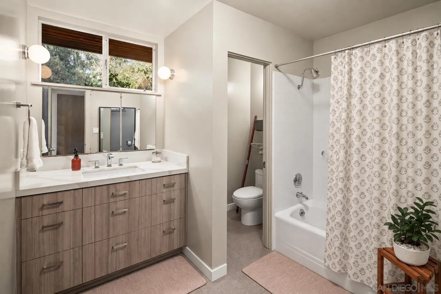 https://cdn.realtyfeed.com/cdn/127/260024430/ca7baaa925ba05b0ffb377e1cbd8fe36.webp